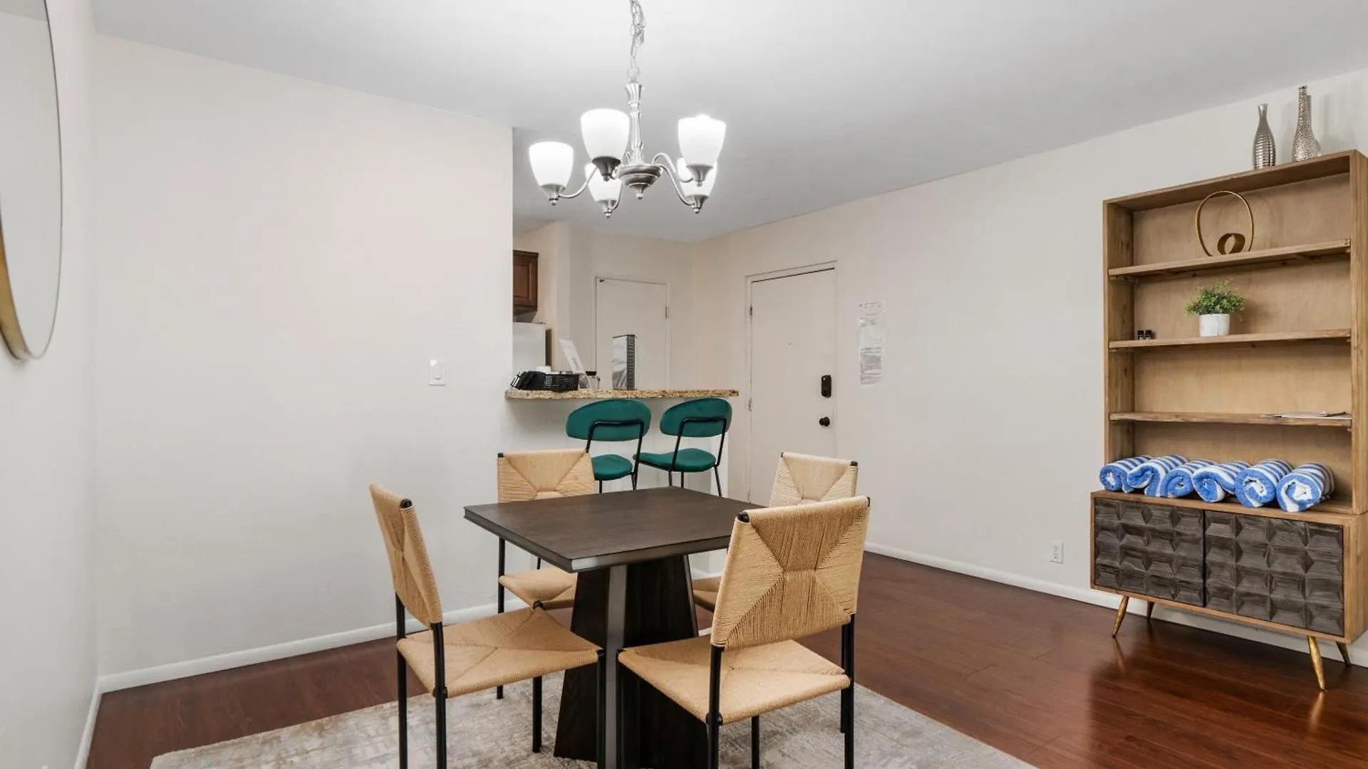 Tatil Evi Top-Notch 2Br Spacious Condo With Shared Pool Scottsdale